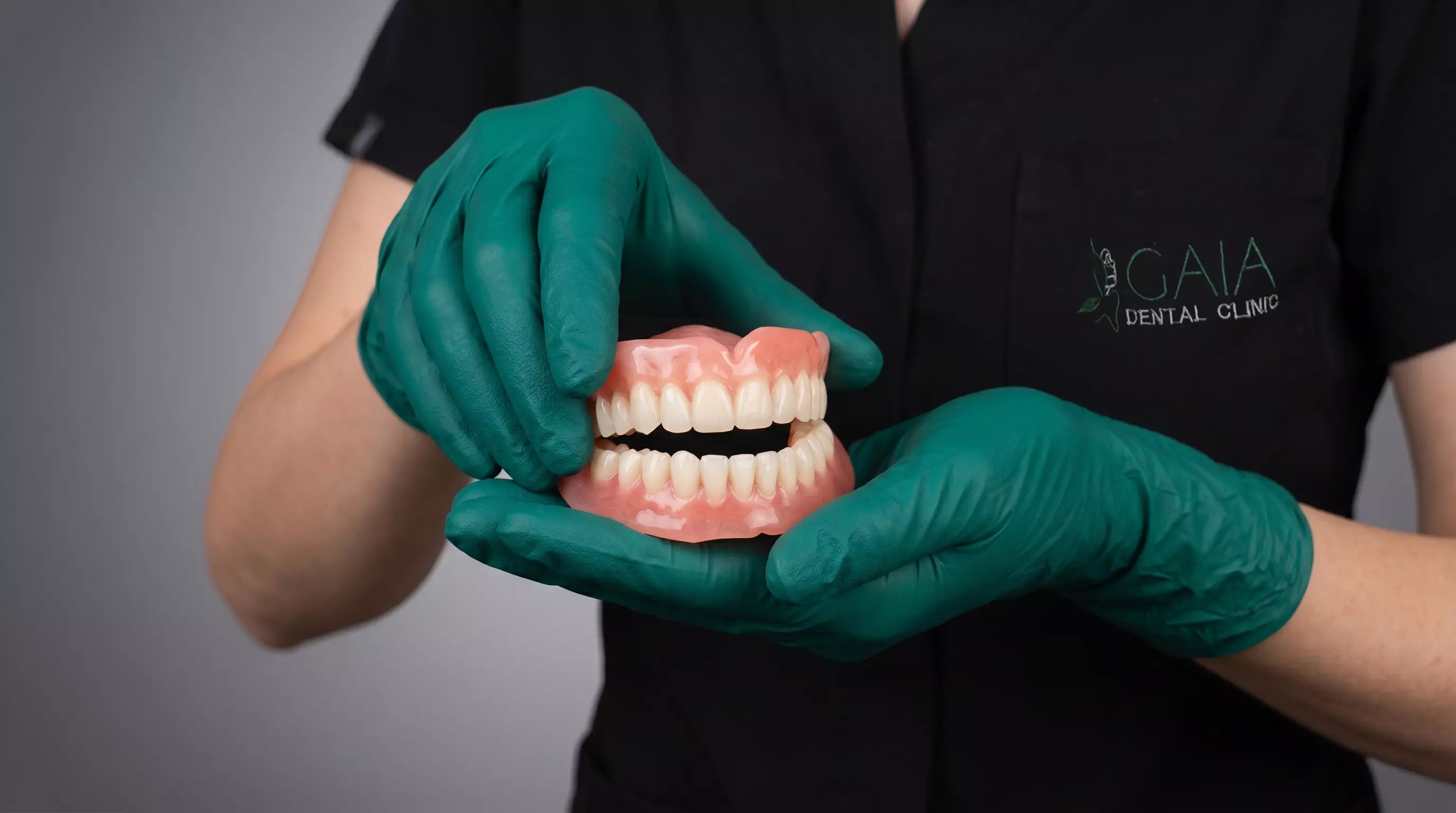 Implants vs Prosthetics: Which Is Right